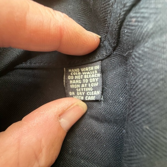 Neimus Marcus Mens Black shirt 2X Gold  & Brown Shapes Short Sleeve Silk Blend - Picture 2 of 10